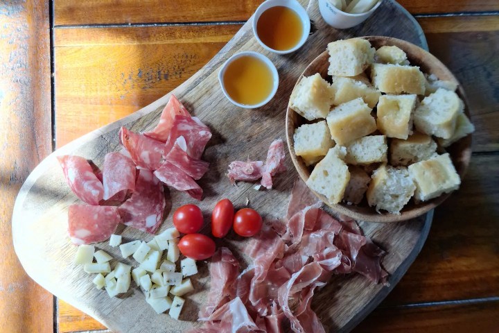 Tuscany Beekeeping Tour