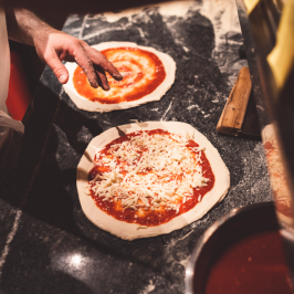 Pizza cooking class