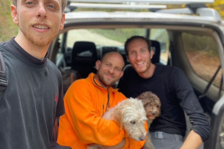 Truffle hunting near Rome with trained dog