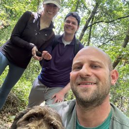 Truffle hunting near Rome with trained dog