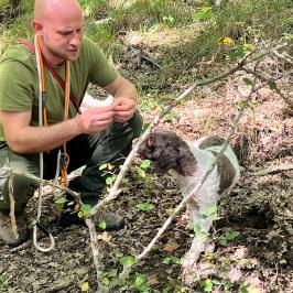 Truffle hunting near Rome with trained dog