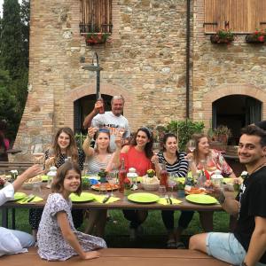 Tuscany wine tasting