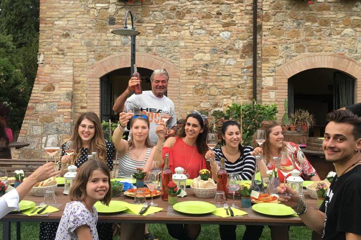 Tuscany wine tasting