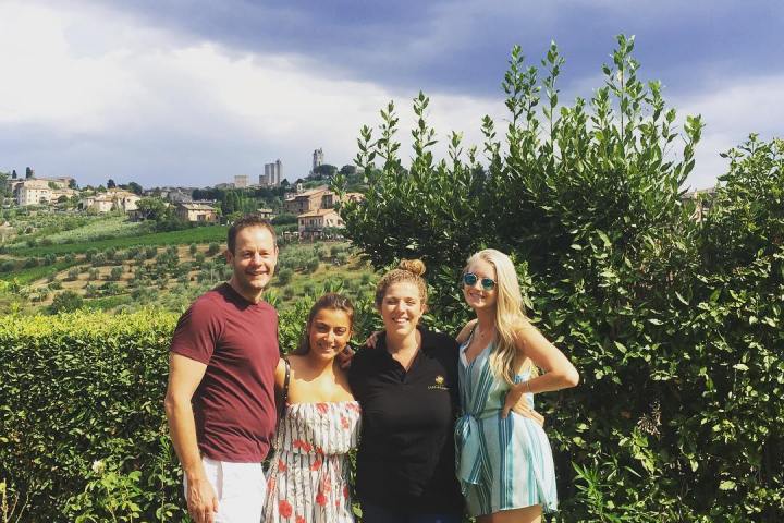 Tuscany wine tasting