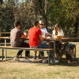 Tuscany wine tasting