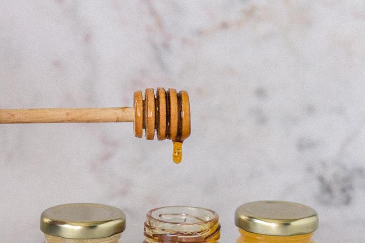 Beekeeping and honey tour in Spain