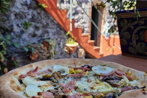 pizza cooking class in italy