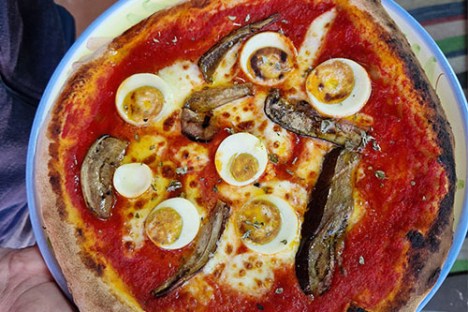 pizza cooking class in italy