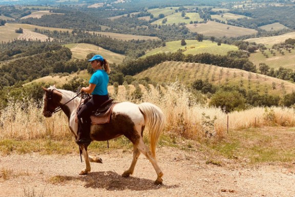 tuscany horseback riding