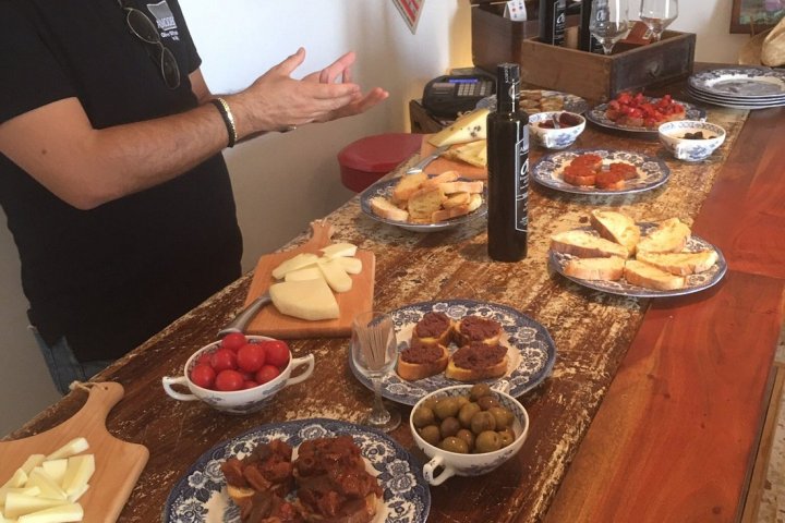 Olive Oil Experience & Paired Food Tasting