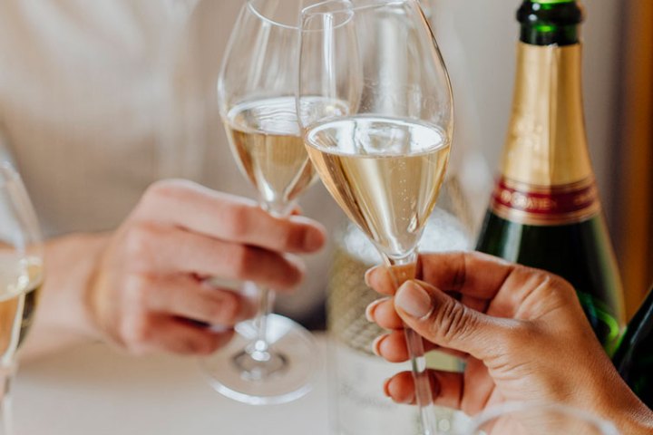 Sparkling Wines Visit & Paring Experience