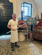 Pizza Masterclass & Wine Tour in the Vineyard Experience