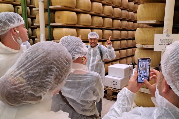 Parma Guided Dairy Tour & Tasting Experience