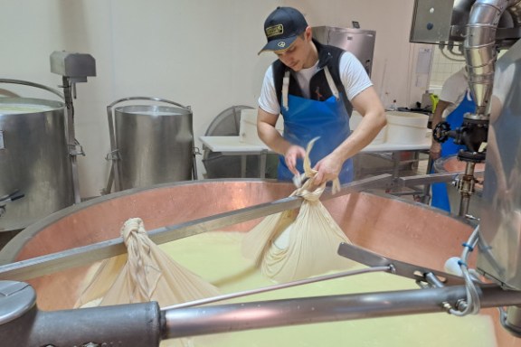 Parma Guided Dairy Tour & Tasting Experience