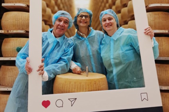 Parma Guided Dairy Tour & Tasting Experience