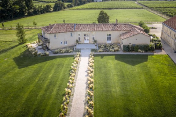 Bordeaux Château Gourmet Escape Experience