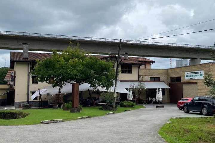 San Sebastian Cider Tasting & Lunch Experience