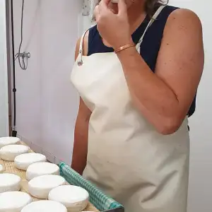 Rhône-Alpes Cheese Factory Experience