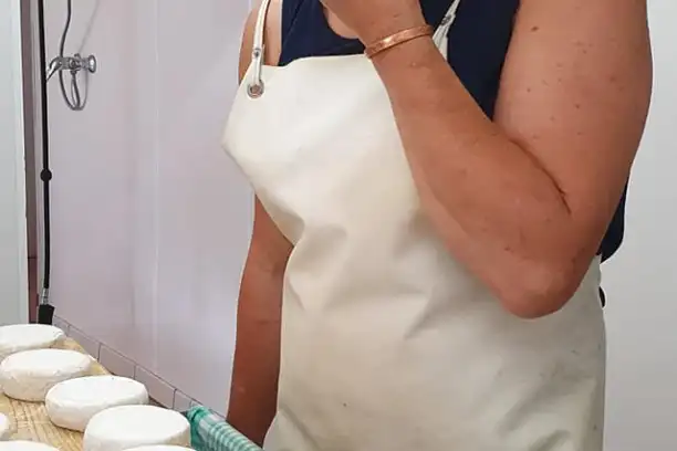 Rhône-Alpes Cheese Factory Experience