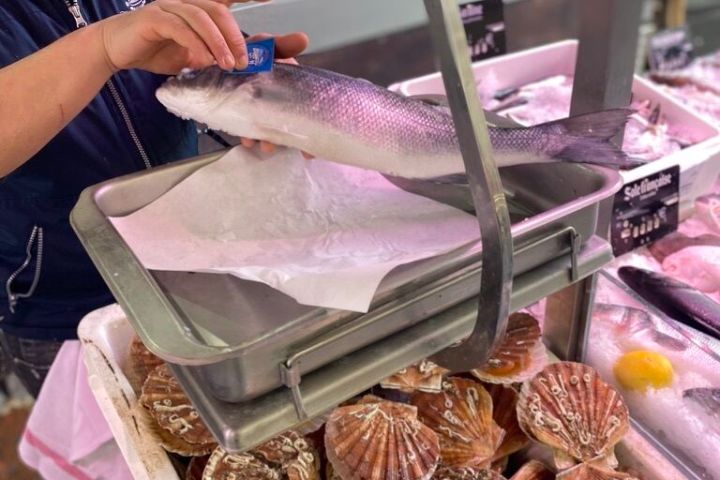 Paris French Cooking Class & Market Visit Experience