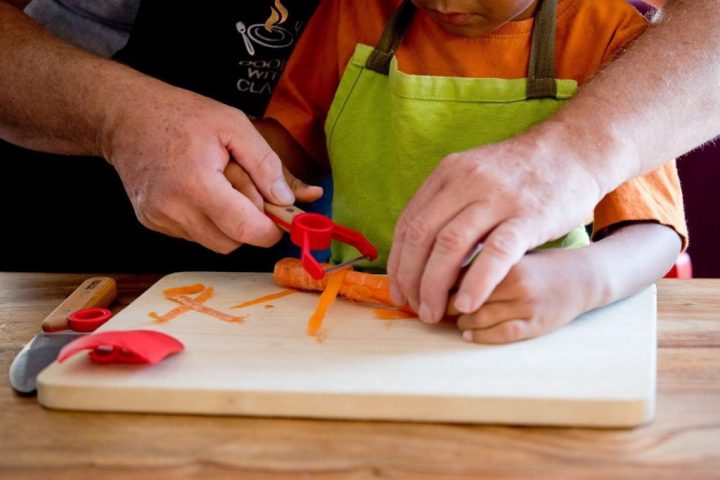 Paris French Cooking Class & Market Visit Experience