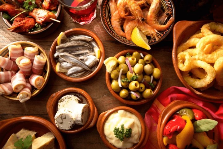 Malaga Gourmet Tapas Tour Experience