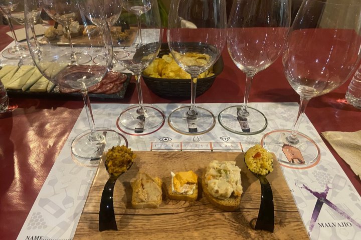 Malaga Gourmet Tapas Tour Experience
