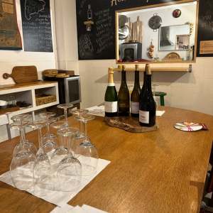 Barcelona Cava Sabrage Class Experience