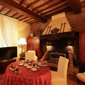 Modena Balsamic Vinegar Visit & Light Tasting Experience