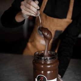 Chocolate Factory Tour & Tasting