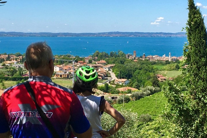 Lazise E-Bike Tour and Wine Tasting