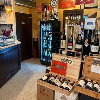 Piedmontese Tapas with Wine Tour