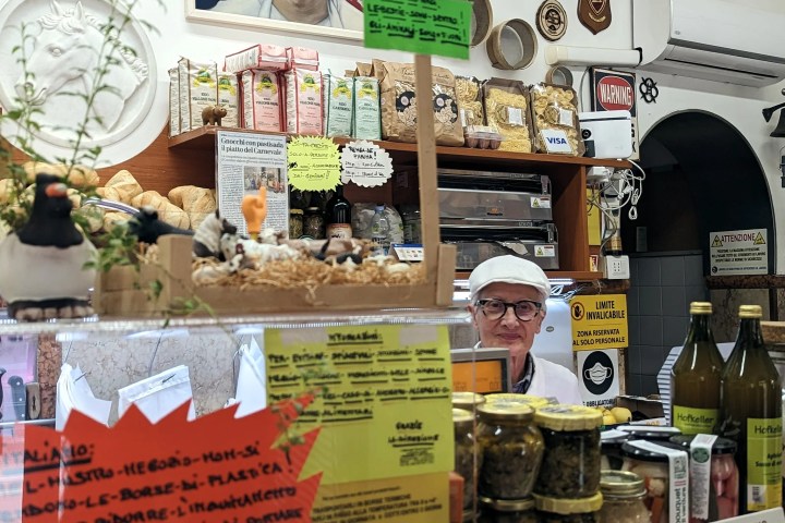 Verona Guided Food Tour with Wine Tasting