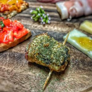 Ancient grains cooking class in Tuscany with fresh pasta making